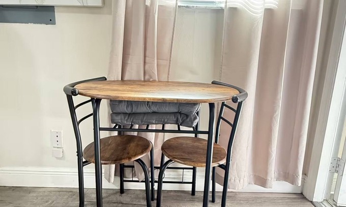Carrollwood Apartment | Cozy Studio in Tampa Hideaway Central Near Airport Peaceful Stay Netflix Disney+