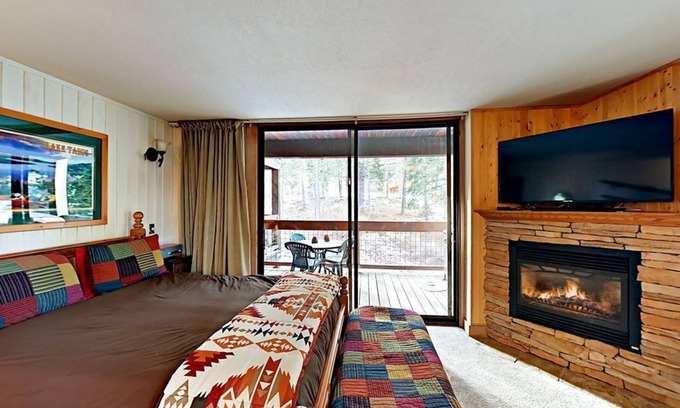 Truckee Apartment | Cozy studio in the Sierras