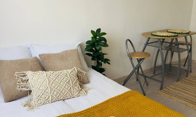 Oradea Apartment | Cozy Studio near City Center