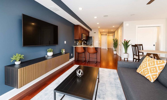 Old City Apartment | Cozy Studio | Old City | 2Bed |Independence Hall