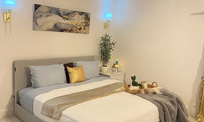 Elko Apartment | Cozy Studio on the Hill in Lovely Elko