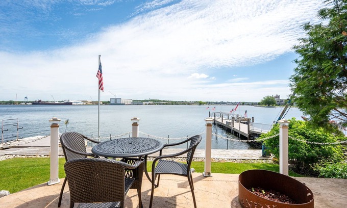 Sturgeon Bay Apartment | Cozy Studio on the Sturgeon Bay Canal