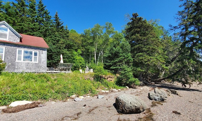 Guysborough County Ski Chalet | Cozy studio right on the water