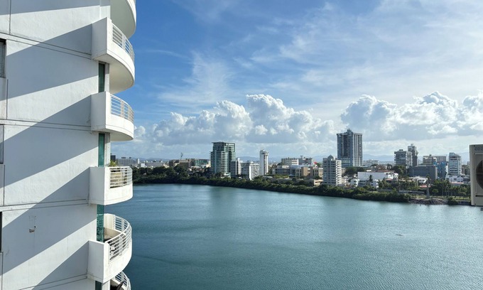 Santurce Apartment | Cozy Studio with Lagoon Views and Beach Access