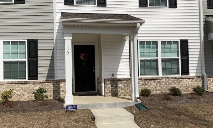 Kipling House | Cozy Stylish 1 Room at New Townhome in Welcoming Fuquay Varina with WiFi, Desk