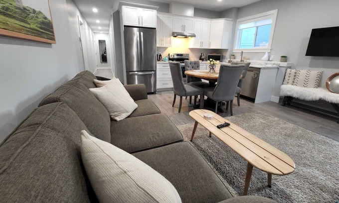 Cowichan Bay Apartment | Cozy suite in the heart of Cowichan Bay with private entrance
