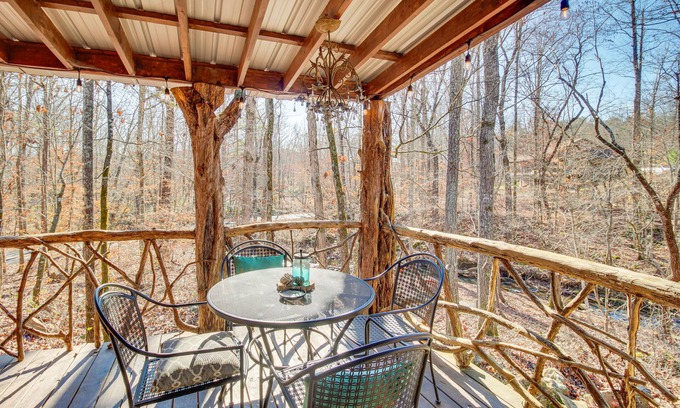 Summerville Cabin | Cozy Summerville Cabin: Private Hot Tub, Fire Pit!