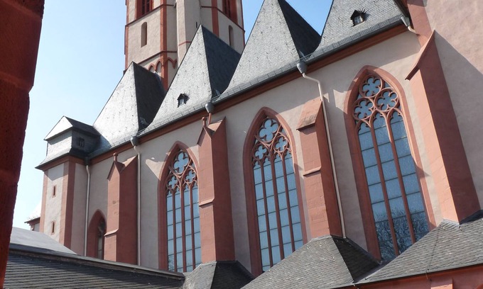 Mainz House | cozy, sunny, centrally located - 2 room apartment with balcony in the countryside