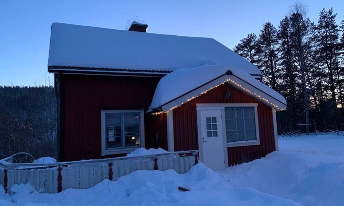 Ramsele House | Cozy swedish house with fireplace & big garden