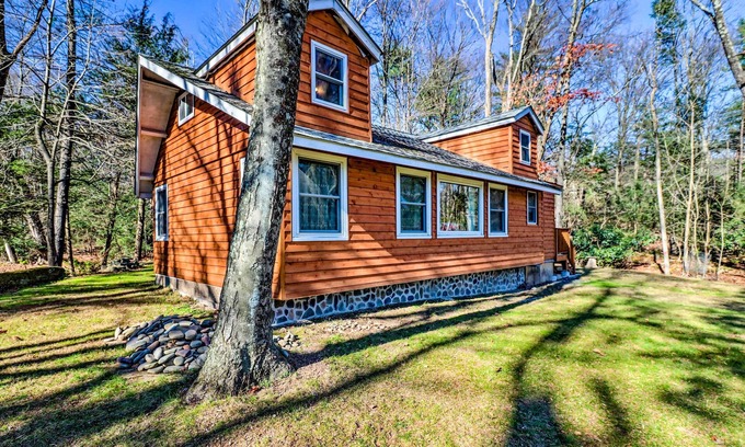 Tannersville Cottage | Cozy Tannersville Gem - Ski, Hike, Explore!