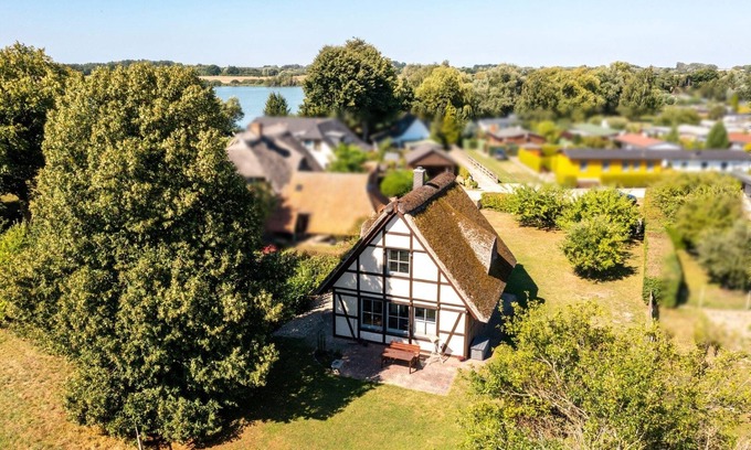 Klocksdorf House | Cozy thatched roof house - 2min to the Röggeliner lake