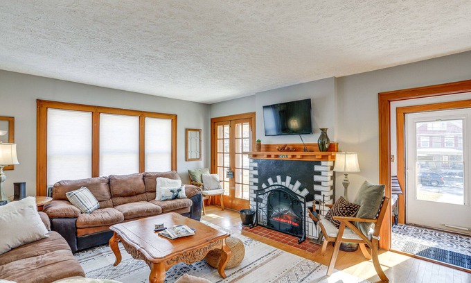 Tiffin House | Cozy Tiffin House w/Private Pool: 1 Mi to Town!