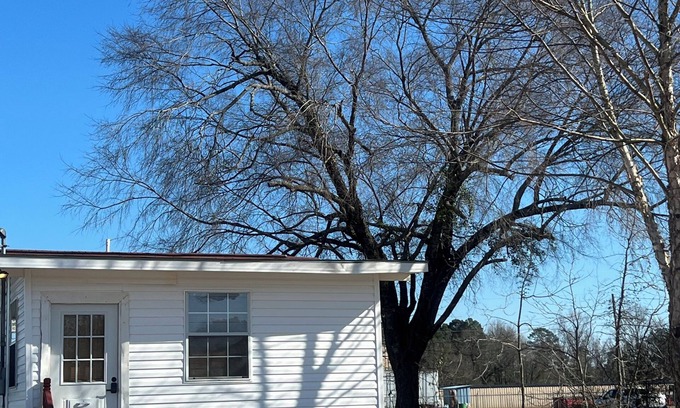Texarkana RV Rental | Cozy Tiny Home In Campground with AC and WiFi in Texarkana TX