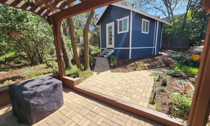 Julian House | Cozy Tiny House Retreat - 4 Minutes from Village