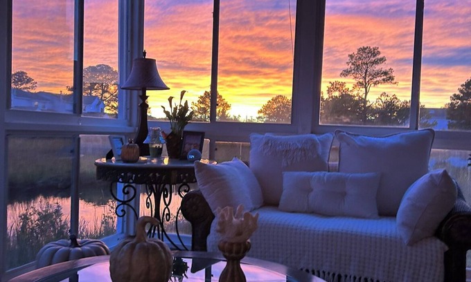 Selbyville House | Cozy Town Home in Mallard Lakes Fenwick Island minutes from Ocean City!