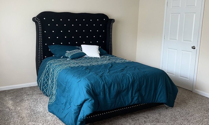 East Point Apartment | Cozy town home style apartment near harts-field Jackson airport