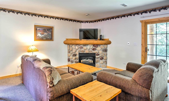 Utica House | Cozy Townhome By Starved Rock State Park