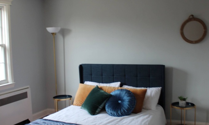 Catonsville House | Cozy townhome in Catonsville, pet and family friendly!