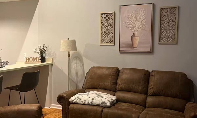 Croasdaile Farm Master House | Cozy Townhouse near Downtown