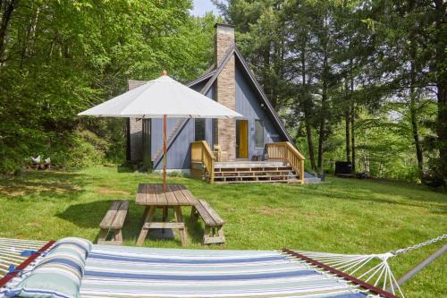 Swan Lake Ski Chalet | Cozy, Tranquil A-Frame Oasis