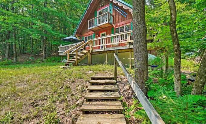 Wilmington House | Cozy Treetop Hideaway Near Harriman Reservoir!