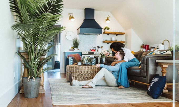 Kingsville House | Cozy, trendy, beachfront loft