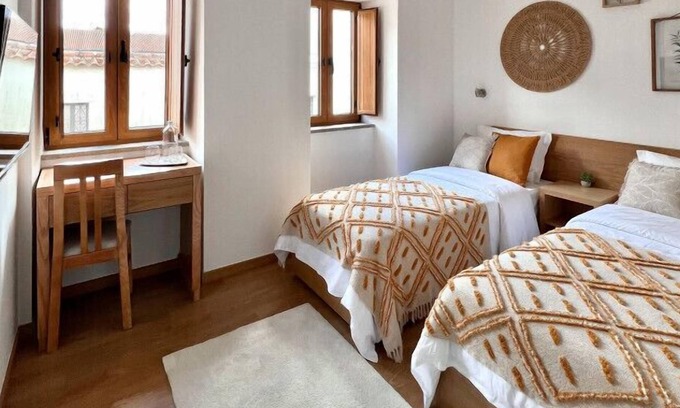 Penacova House | Cozy Twin Room in Jasmine Hotel