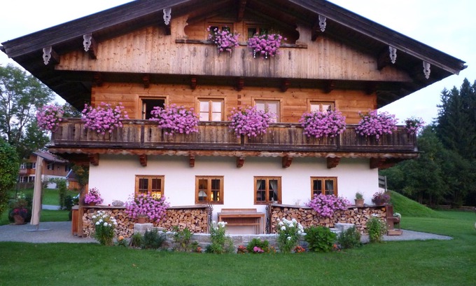 Gmund am Tegernsee Apartment | Cozy two-room apartment over two floors