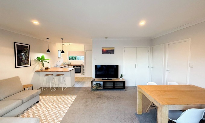Papamoa Beach House | Cozy unit Papamoa Beach