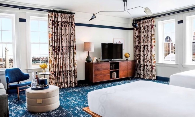 Mount Vernon House | Cozy Up in Baltimore: Artistic Boutique Hotel with Karaoke Rooms & Valet Parking