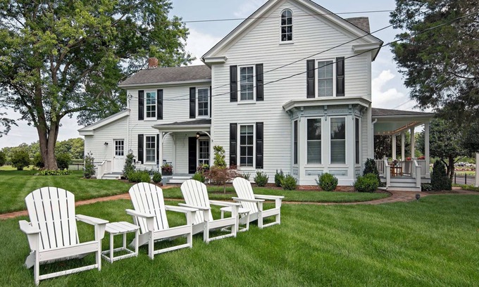 Unionville House | Cozy Up This Winter – Exclusive Offers Await!