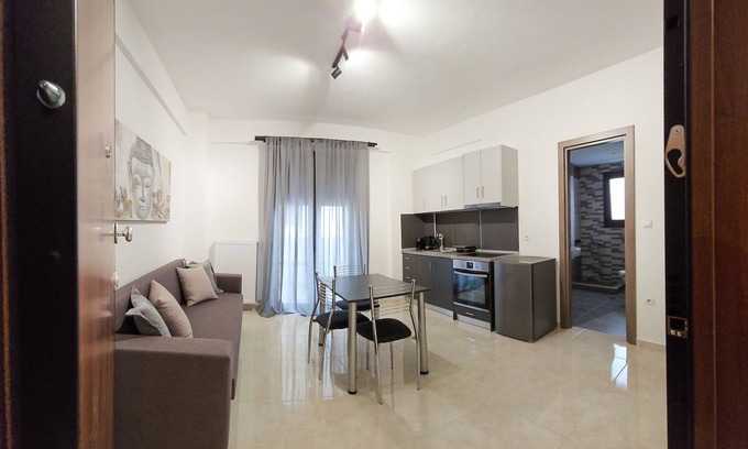 Trikala Apartment | Cozy urban apartment 50 sqm stylish apartment in the center of Trikala w/parking