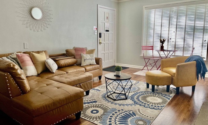 Tulsa House | Cozy Urban Oasis