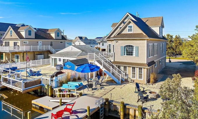 Mystic Island House | Cozy Waterfront views 4 bedroom house in Charming Mystic Island - GUEST FAVORITE