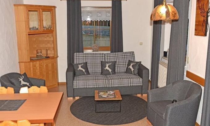 Maibrunn Apartment | Cozy vacation apartment (45sqm) with separate bedroom and balcony