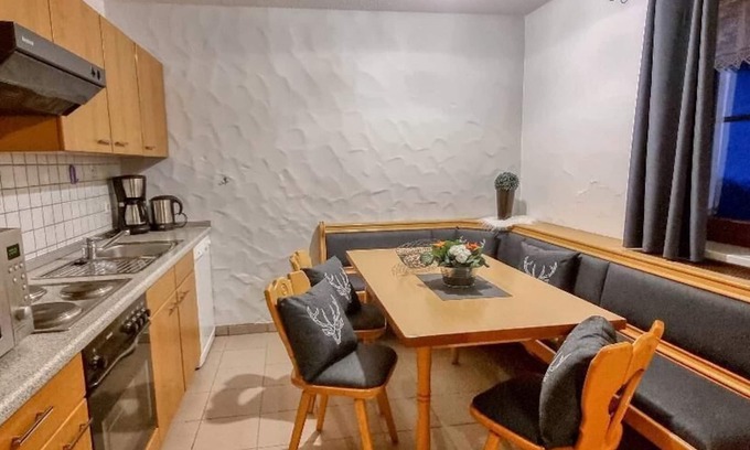 Maibrunn Apartment | Cozy vacation apartment (65sqm) with 2 separate bedrooms and balcony