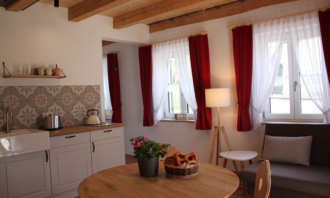 Haunsheim Apartment | Cozy vacation apartment "Benedikt" (40sqm) with terrace