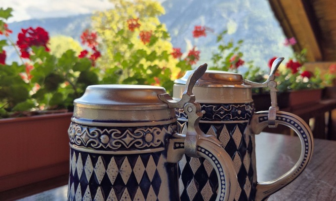 Oberau Apartment | Cozy vacation apartment near Garmisch-Partenkirchen.