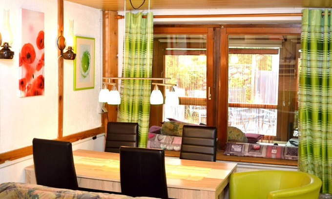 Ostrach Apartment | Cozy Vacation Apartment "Waldraff" with Terrace, Wi-Fi & Playground