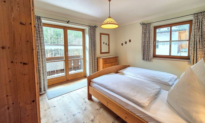 Ramsau bei Berchtesgaden Apartment | Cozy vacation apartment with alpine view and south-facing balcony