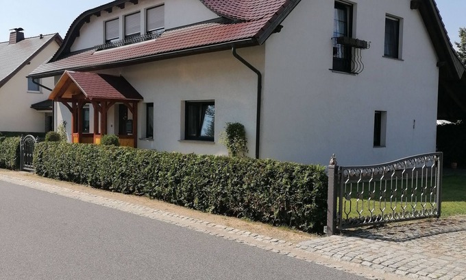 Kodersdorf Apartment | Cozy vacation apartment with beautiful garden and terrace for 2 to 4 persons.
