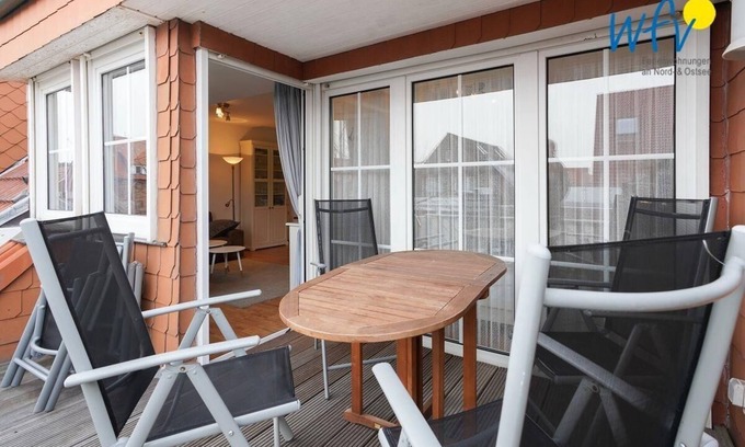 Juist Apartment | Cozy vacation apartment with a wonderful south-facing balcony on Juist!
