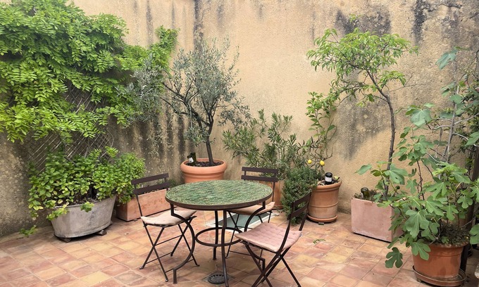 Vers-Pont-du-Gard House | Cozy vacation home in picture-book village, 2 km to the beach at the Pont du Gard