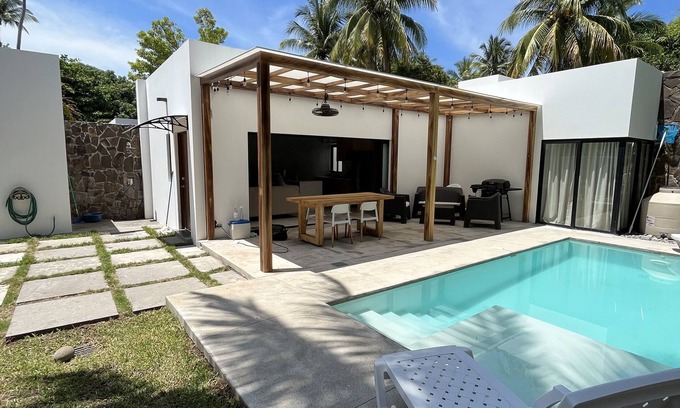Chiltiupan Villa | Cozy Villa, El Zonte beach, Surf City ππββοΈ