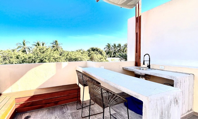 Granjas del Marques Villa | Cozy villa with private jacuzzi 5 min from the beach!