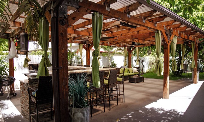 Miami Gardens Boat Rental | Cozy Villa Near Hard Rock Stadium