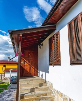 Tsigov Chark Villa | Cozy Villa Retreat in Cigov Chark