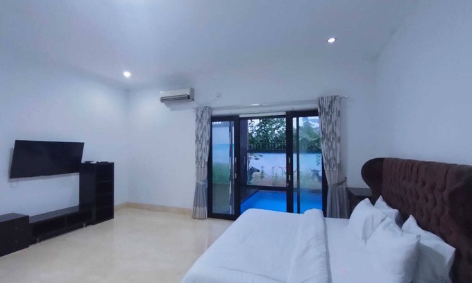 Sawangan Villa | Cozy villa with private pool