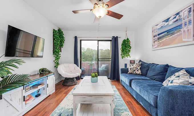Mary Esther Condo | Cozy Waterfront Condo near Nature Park & Beaches