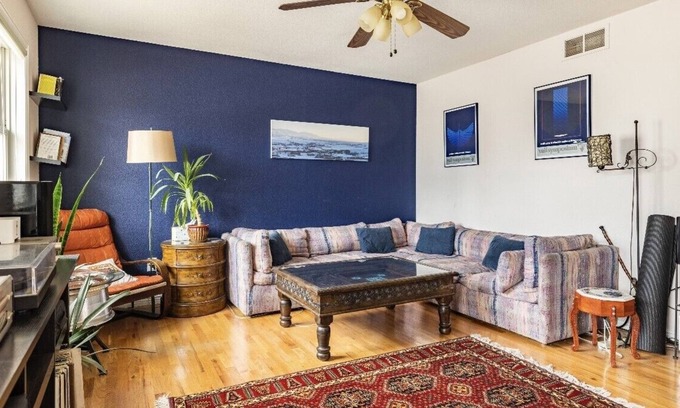 Edgewater House | Cozy Weekend at Sloan's Lake Home